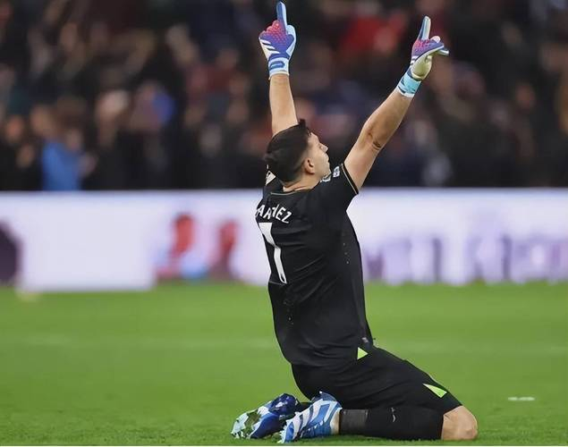 墨西哥险胜克罗地亚，阿尔瓦雷斯刷新纪录