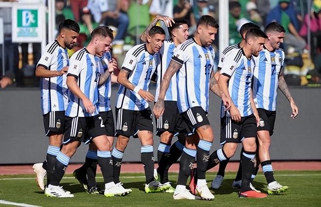 摩洛哥碾压乌克兰，阿尔瓦雷斯带队取胜