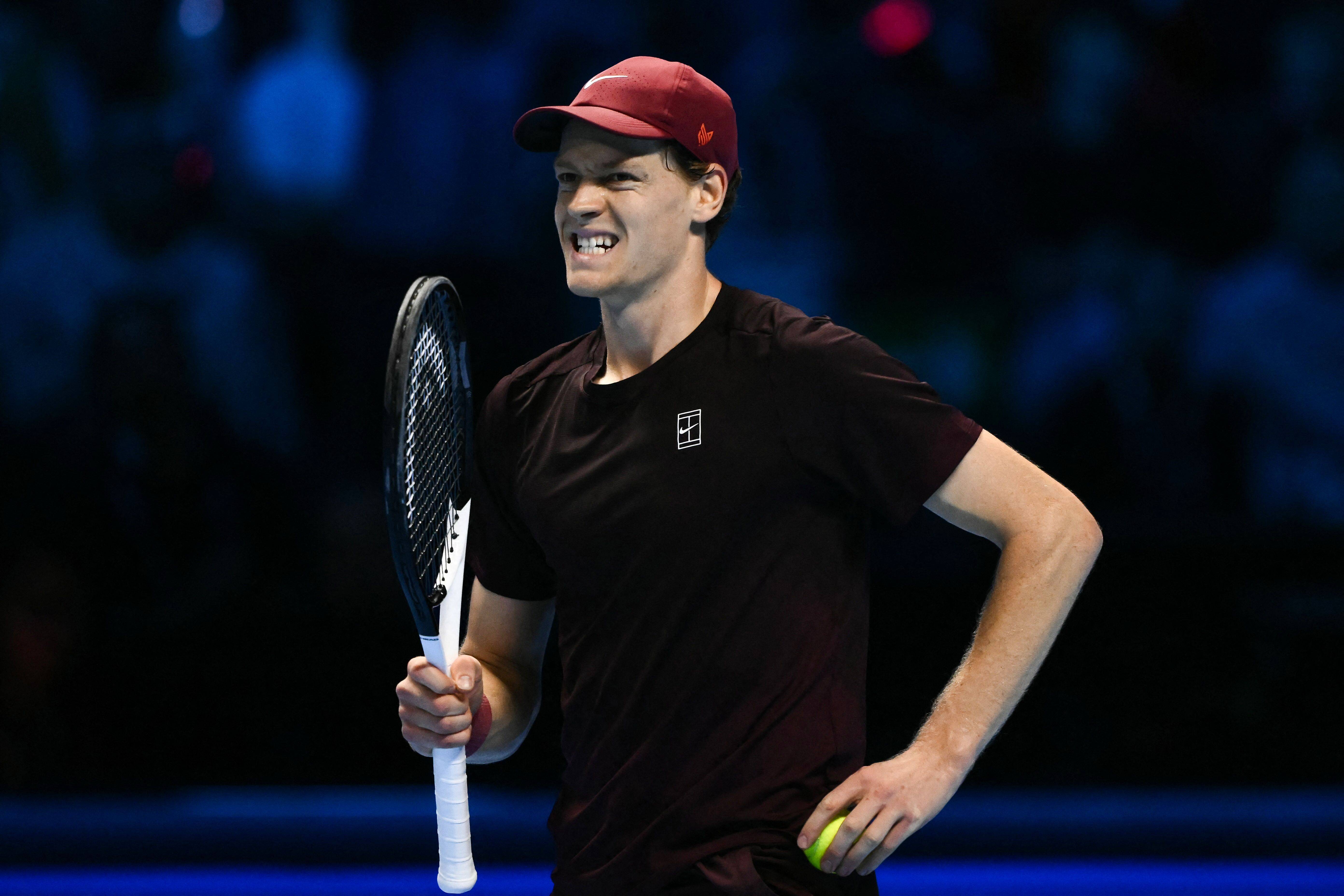 年终总决赛翻盘ATP总决赛，辛纳高光表现